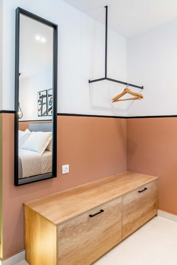 Mar25 By Smart Cozy Suites - In The Heart Of Athens - 9 Minutes From Metro - Available 24Hr Εξωτερικό φωτογραφία